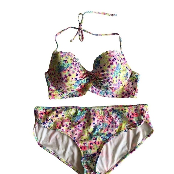 Victoria’s Secret Floral Two Piece Bikini 34C - Picture 1 of 9